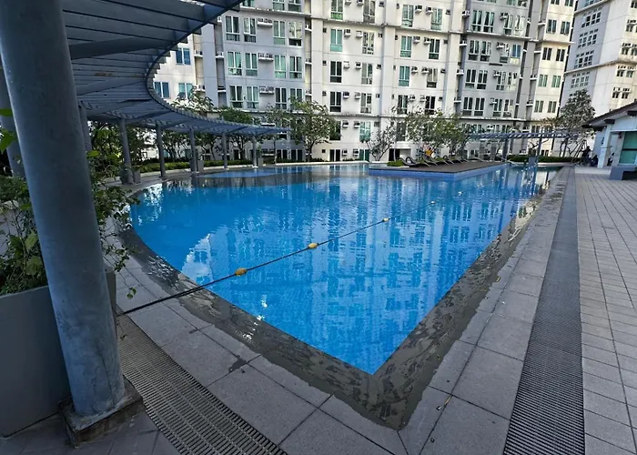 Toby's Crib At San Lorenzo Place Apartment