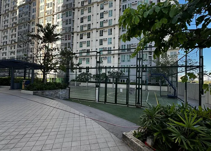 Toby's Crib At San Lorenzo Place Apartment *